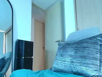 your_dolls – webcam model profile photo Image 13