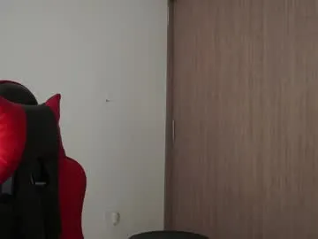 sexy_hot_friends_ – webcam model profile photo Image 13