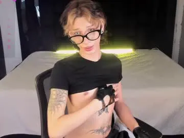 playussoftly – webcam model profile photo Image 4