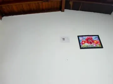 petites_perles – webcam model profile photo Image 8