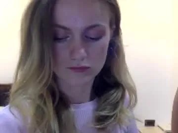 hotbella_ – webcam model profile photo Image 3