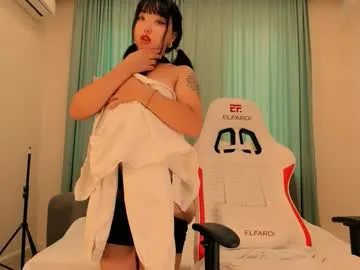 emely_exxotic – webcam model profile photo Image 2