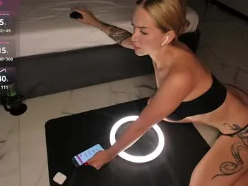 solar_criss – webcam model profile photo Image 9