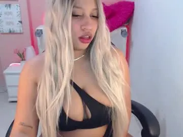 playussoftly – webcam model profile photo Image 15