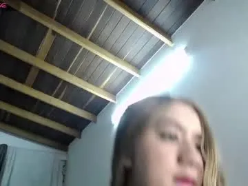 playussoftly – webcam model profile photo Image 2