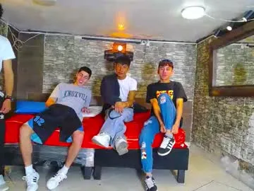 realtryit – webcam model profile photo Image 10