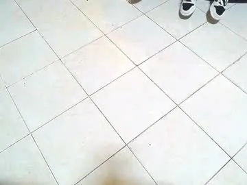 realtryit – webcam model profile photo Image 18