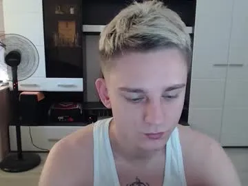 iamsomeone1234 – webcam model profile photo Image 10