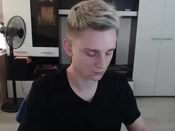 iamsomeone1234 – webcam model profile photo Image 11