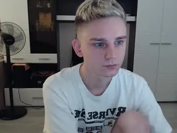 iamsomeone1234 – webcam model profile photo Image 13