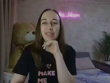 sweetlittleangela – webcam model profile photo Image 11