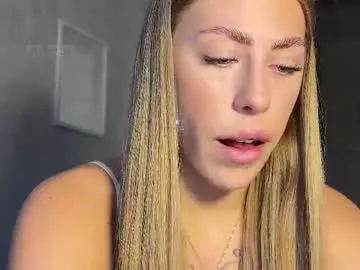 kira0541 – webcam model profile photo Image 7