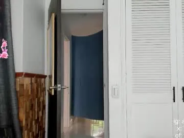 anabel054 – webcam model profile photo Image 10