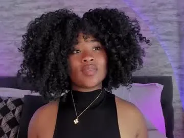 eve003300 – webcam model profile photo Image 9