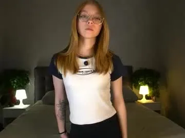 holyhee – webcam model profile photo Image 9