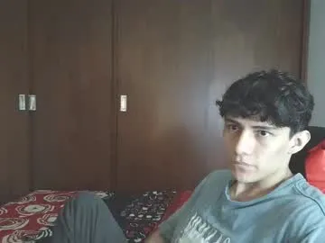 petites_perles – webcam model profile photo Image 7