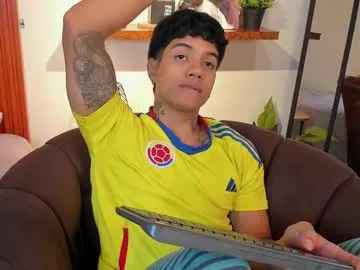 wetnaughtygirls – webcam model profile photo Image 12