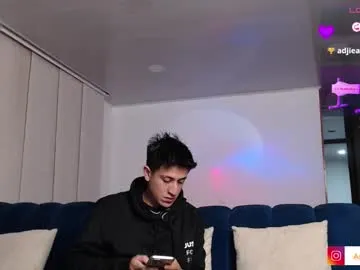 ebony_cute9 – webcam model profile photo Image 13