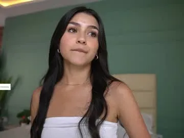 amazing_roxana – webcam model profile photo Image 2