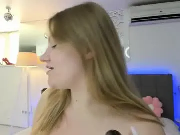 loving_ladies – webcam model profile photo Image 9