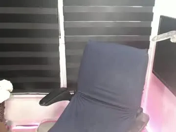 petites_perles – webcam model profile photo Image 10