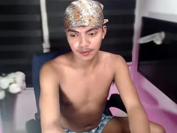 petites_perles – webcam model profile photo Image 5