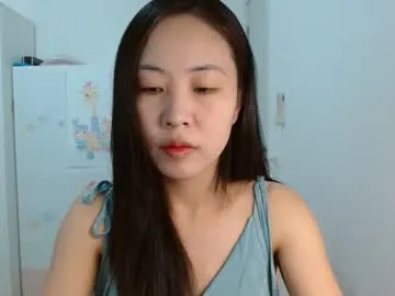 nympho_nathy_sophi – webcam model profile photo Image 9