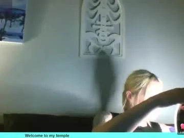 angelsofaurora – webcam model profile photo Image 7