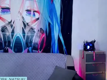 petites_perles – webcam model profile photo Image 17