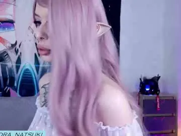 petites_perles – webcam model profile photo Image 19