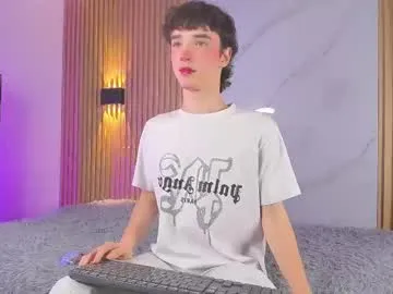 petites_perles – webcam model profile photo Image 18