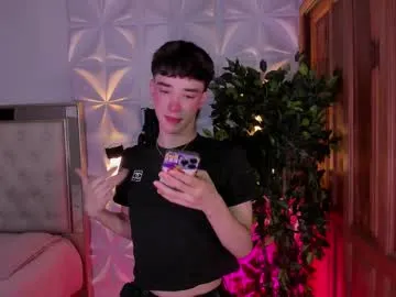 petites_perles – webcam model profile photo Image 19