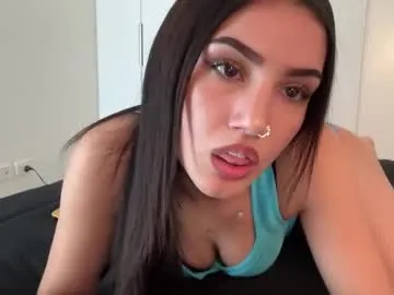 ynnenbrynn – webcam model profile photo Image 3