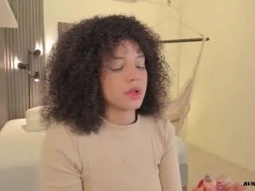 evahothead – webcam model profile photo Image 13