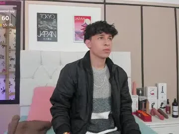 astridwet – webcam model profile photo Image 8