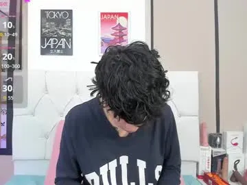 astridwet – webcam model profile photo Image 9