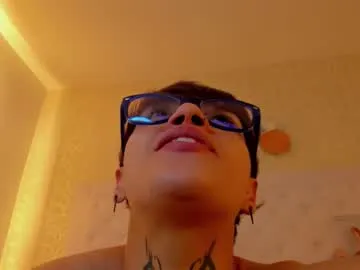 willacrago – webcam model profile photo Image 16