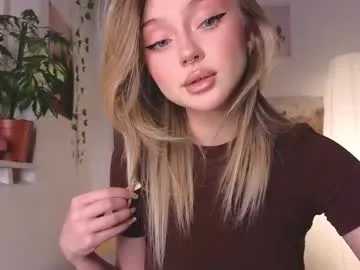 yamirakem – webcam model profile photo Image 12