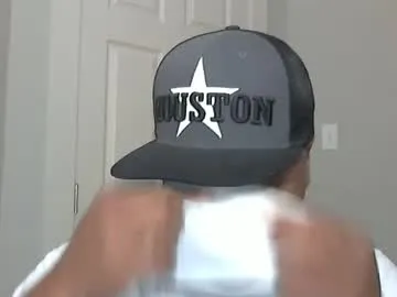 asiangirlandwhiteguy – webcam model profile photo Image 2