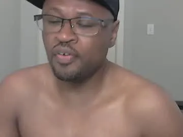 asiangirlandwhiteguy – webcam model profile photo Image 8