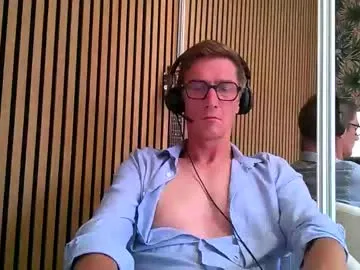 karlenegries – webcam model profile photo Image 17