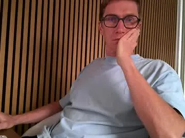 karlenegries – webcam model profile photo Image 6