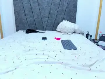 petites_perles – webcam model profile photo Image 2