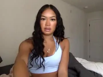 emahallee – webcam model profile photo Image 2