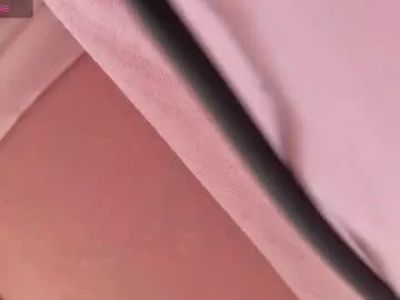 petites_perles – webcam model profile photo Image 6