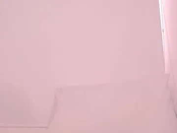 angelsofaurora – webcam model profile photo Image 2