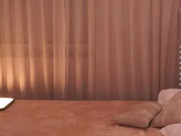 loving_ladies – webcam model profile photo Image 11