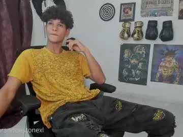 petites_perles – webcam model profile photo Image 14