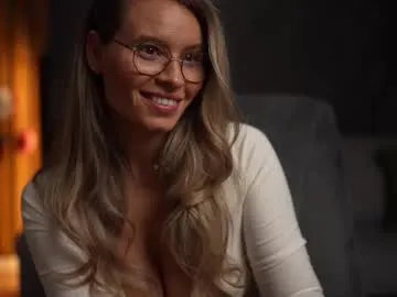 flirtykitty_ – webcam model profile photo Image 11