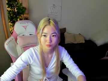 realtryit – webcam model profile photo Image 13